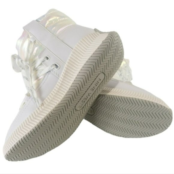 Nine West Tunnel 3 Iridescent Winter Snow Boots White -6 - Picture 7 of 7
